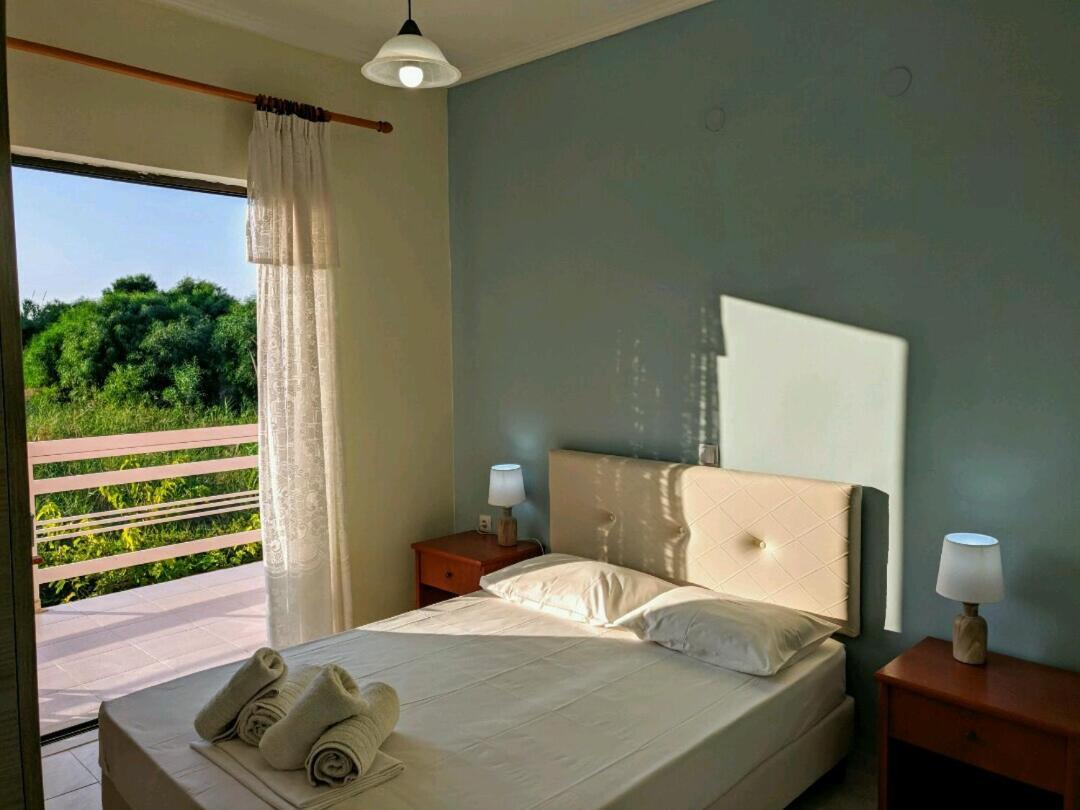 Eleni Studios & Apartments Alykes  Luaran gambar
