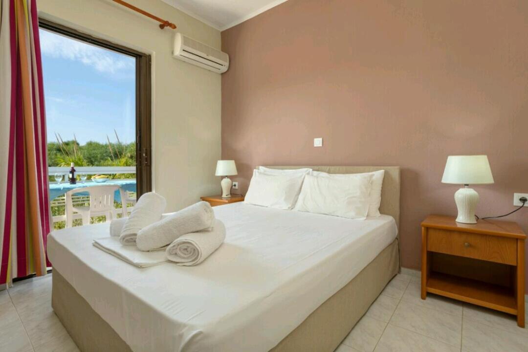Eleni Studios & Apartments Alykes  Luaran gambar