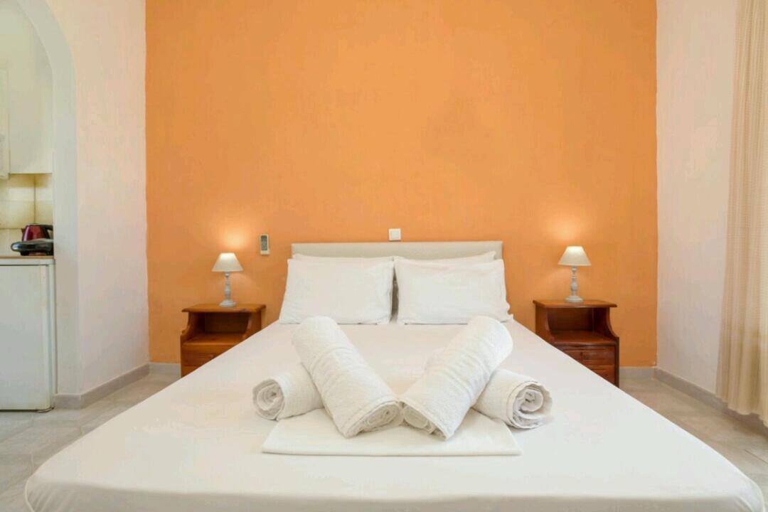Eleni Studios & Apartments Alykes  Luaran gambar
